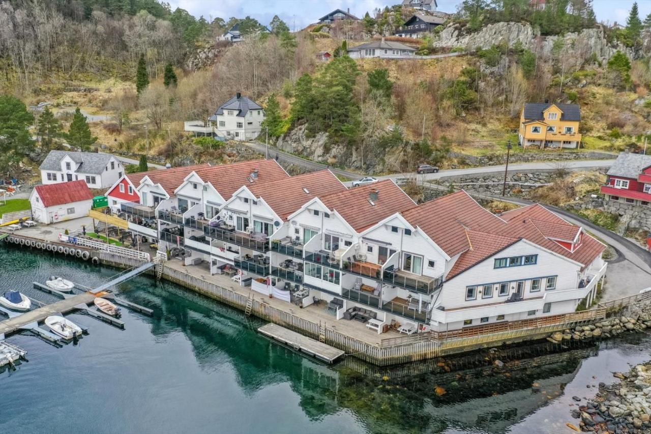 Апарт отель Tysnes Sjo Og Fritid Uggdal Экстерьер фото
